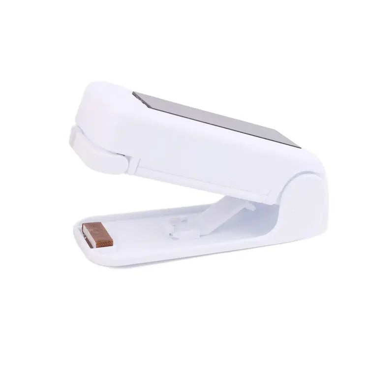 Portable Mini Sealer Home Heat Bag Plastic Food Snacks Bag Sealing Machine Food Packaging Kitchen Storage Bag Clips (Random Color)